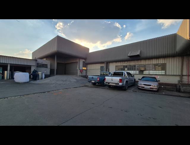 1,149M² FACTORY TO LET IN ANDERBOLT